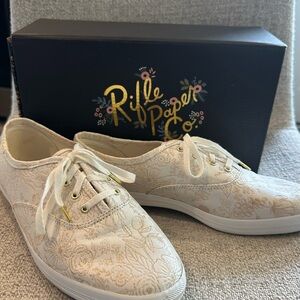Keds Women's Cream and Gold Patterned Sneakers 8.5 WIDE